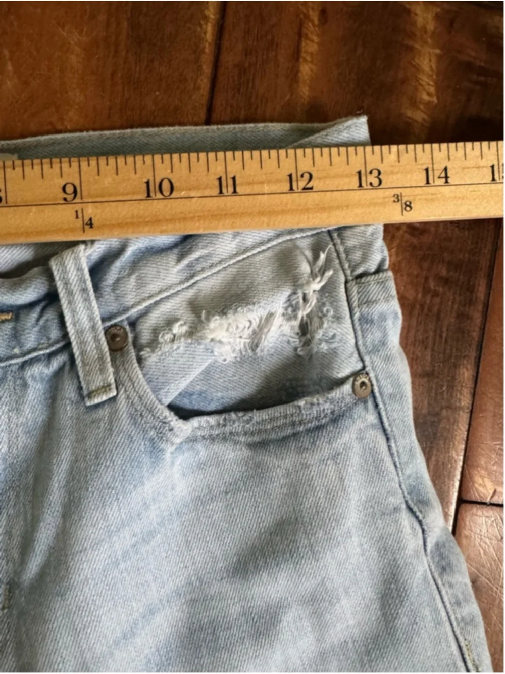 distressed light wash slim straight jeans size 24